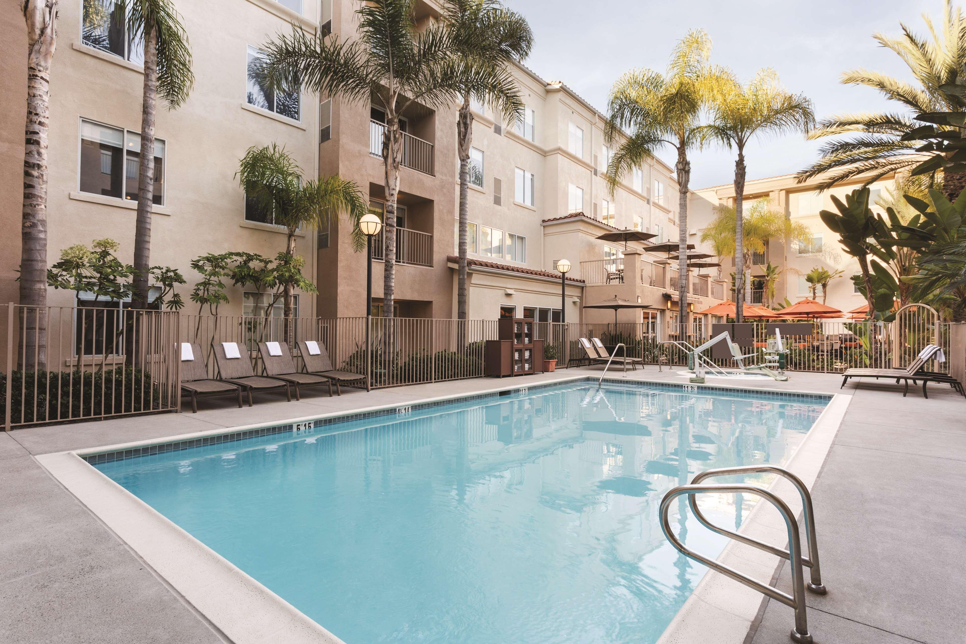 Hyatt House San Diego Sorrento Mesa Екстериор снимка